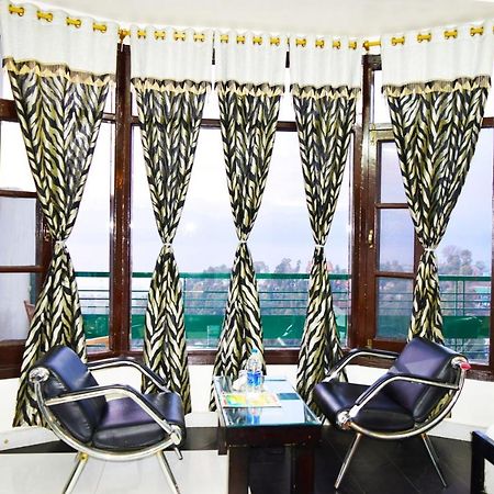 Hotel Topaz Далхаузи Экстерьер фото